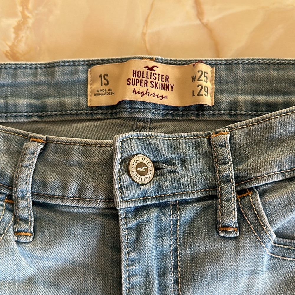Hollister Blue Skinny Jeans Classic Fit - Picture 2 of 3